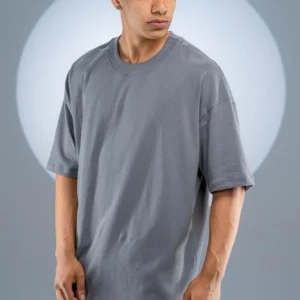 Camiseta Oversized Cinza Chumbo .