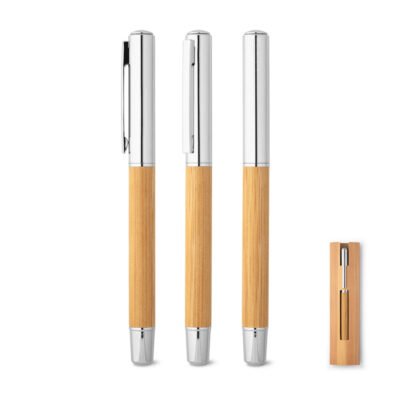 ELYSIA. Caneta roller em aço inox 90% reciclado e bambu com escrita em azul