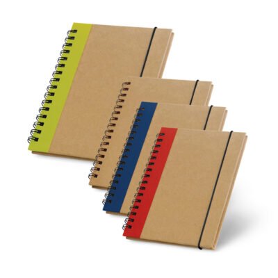 CORNISH. Caderno A6 de capa dura em cartão, com páginas lisas recicladas
