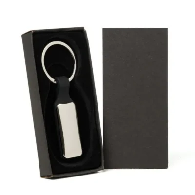 Chaveiro em Metal e PU em Metal em seus dois personalizado com logo