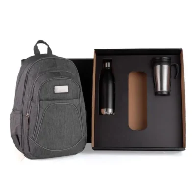 Conjunto Mochila, Garrafa e Caneca - 3 Peças 18 L personalizada com logo