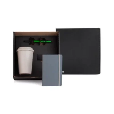 Kit Caderno e Acessórios - 3 Kit por copo em fibra personalizado com logo