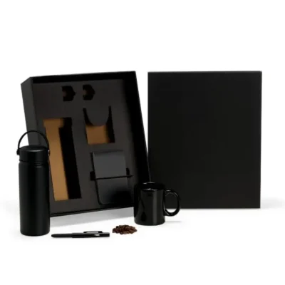 Kit Garrafa e Acessórios - 4 personalizada com logo