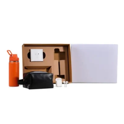 Kit Garrafa, Necessaire e Fone - 3 por térmica na cor personalizada com logo